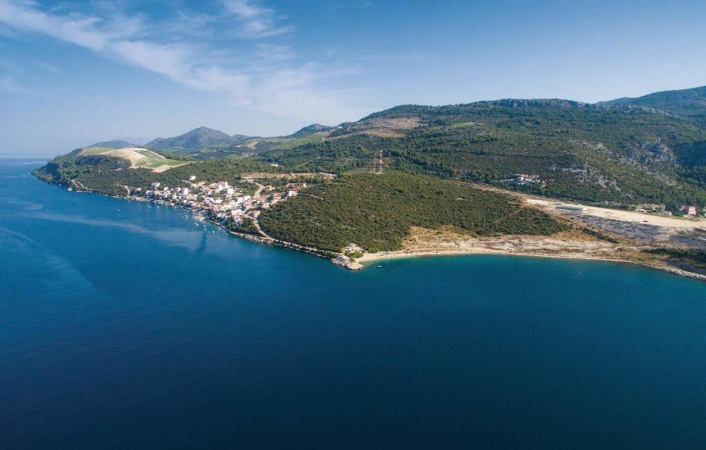 Apartmani More Komarna Buitenkant foto