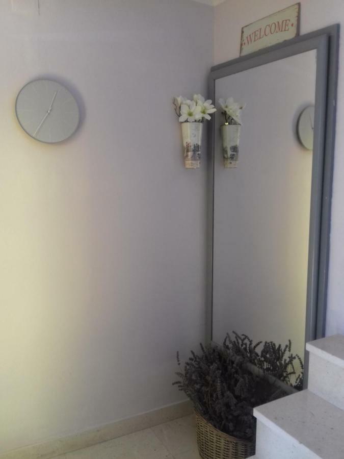 Apartmani More Komarna Buitenkant foto